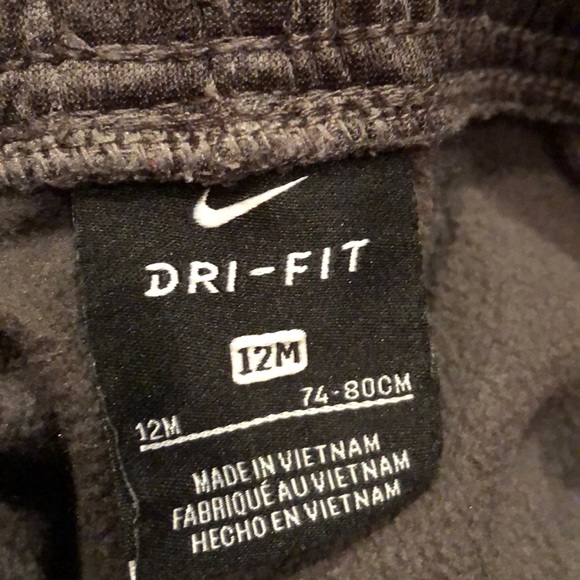 Nike track suit. - Picture 3 of 5